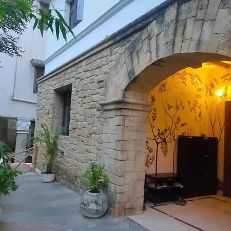 Nomads Nest Hostel